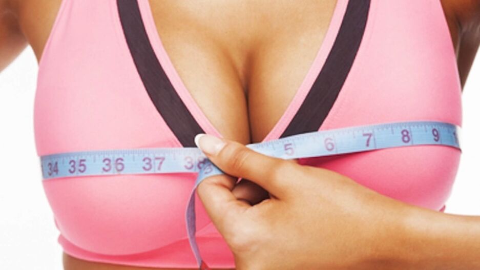 breast measure with a centimeter